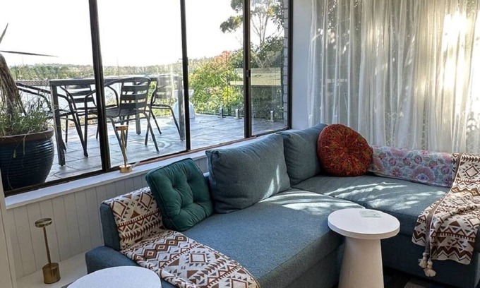 Carlton River House | Ulmia Riverfront retreat and Aurora viewing
