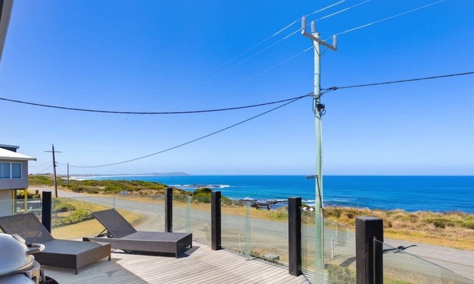 Sunderland Bay House | Ultimate Beachfront Retreat