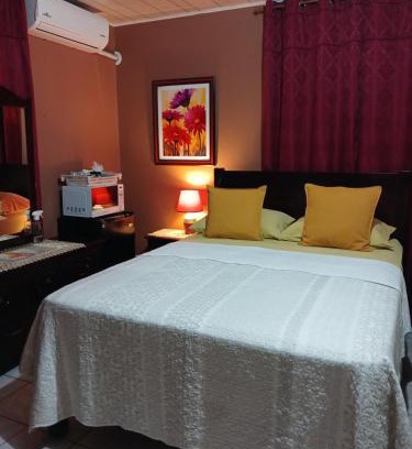 Santa Cruz Bed & Breakfast | Ultimate Freedom Bed and Breakfast
