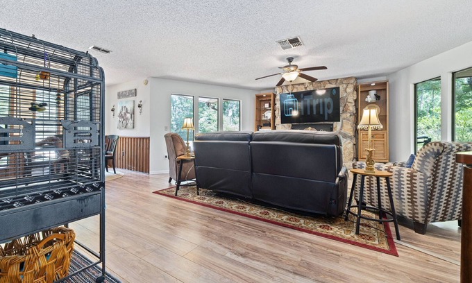 Brooksville House | Ultimate Horse-Friendly 4BR Home with Private Pool, Stables, & Access to Withlacoochee horse trail