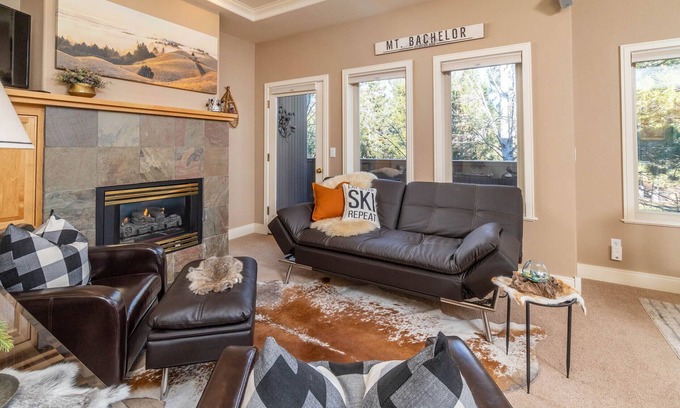 Century West House | Ultimate Summer House Location - Dog Friendly