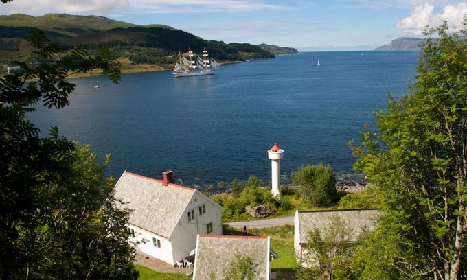 Vagsoy Bed & Breakfast | Ulvesund Fyr