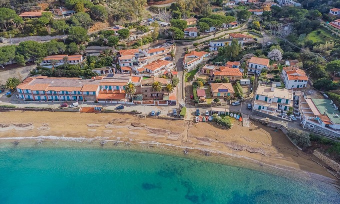 Capoliveri Villa | UN GIARDINO SU PARETI