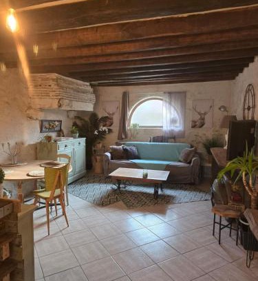 Saint-Leonard-en-Beauce House | Une nuit au domaine