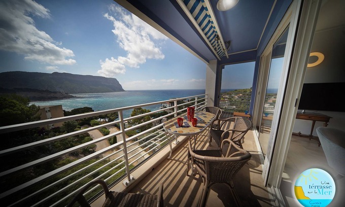 Cassis Apartment | UNE Terrasse SUR LA MER Appartement VUE MER 2 Chambres