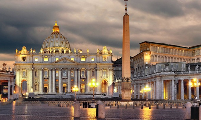 Quartiere XIII Aurelio Apartment | Unforgettable St. Peter Station Suite - Vatican City - FREE WIFI - A/C