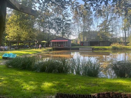 Gierle Ski Chalet | Unieke chalet aan het water
