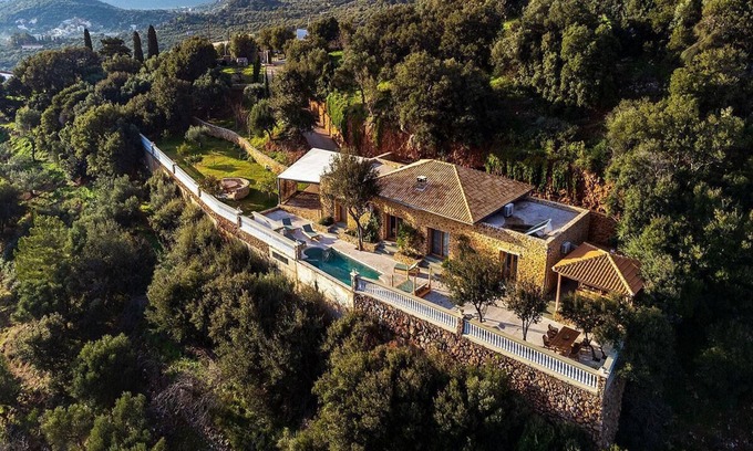 Peponidhes Villa | Unique 4 bedroom villa with total privacy