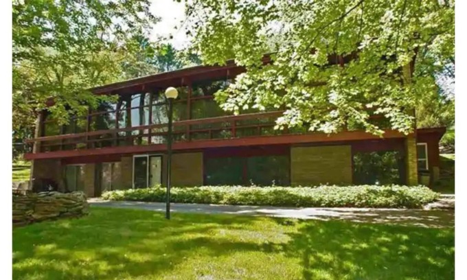 Weirton House | Unique and Secluded Country Estate near Pittsburgh
