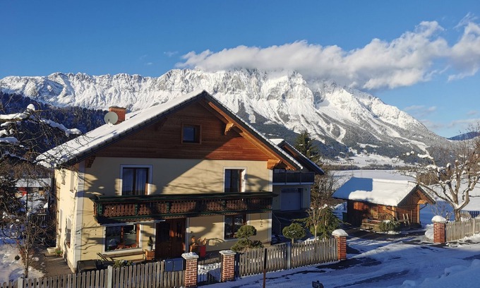Oeblarn Apartment | Unique apartment in a nature reserve