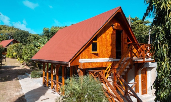 Punta Sur Cabin | Unique eclectic 1-bedroom Cabin/St in San Andrés y Providencia, a nature wonder!