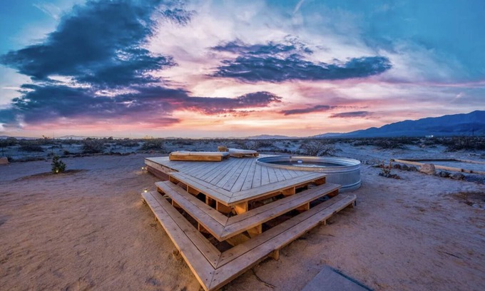 Wonder Valley Cabin | Unique cozy retreat near Joshua Tree Park nPool/Hot tub