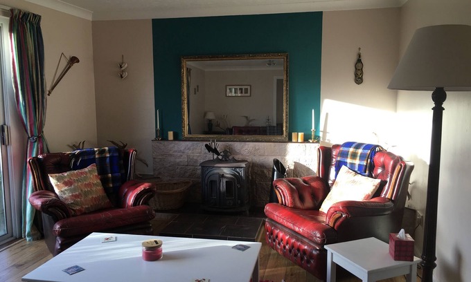 Fraserburgh House | Unique Garden Centre Country Cottage - sleeps 6