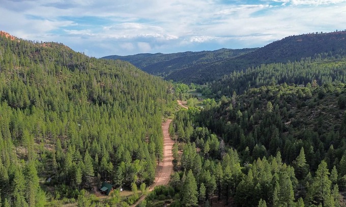 Mammoth Creek Apartment | Unique Glamping with solitude near Zion & Bryce