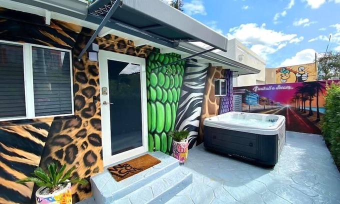 Wynwood Art District House | Unique Miami Art Escape w/HotTub, Arcade & Murals