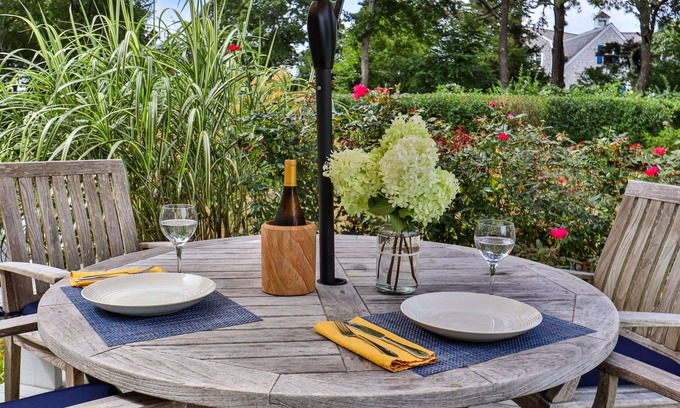 Chatham House | Unique Oyster Pond 3bd-2ba home in private setting close to downtown.