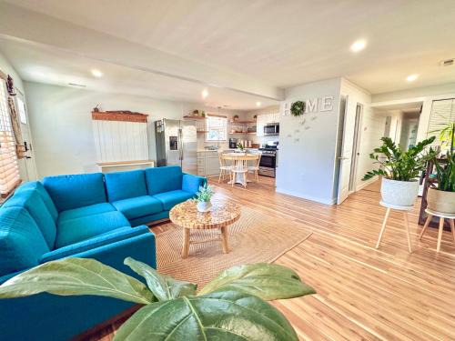Wildwood House | Unique Wildwood 3 BR 1,5 BA Entire House in the Heart of Wildwood!