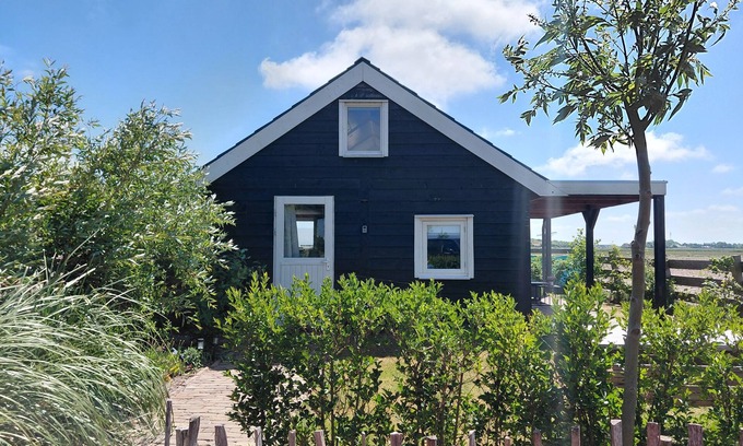 t Zand Cabin | Unique wooden cabin close to beach with private garden