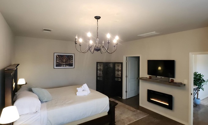Fredericksburg Apartment | Unit 1 Chianti Central Tuscan Wine Retreat