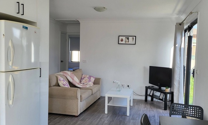 Bowenfels Villa | Unit 8 - Adorable 3 bedroom villa - 5 mins from the heart of Lithgow