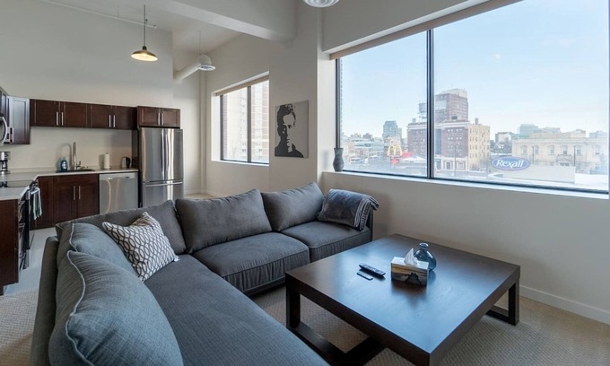 Winnipeg Apartment | UNIT THREE Executive Stay Fully Furnished Spacious Two Bedroom Condo