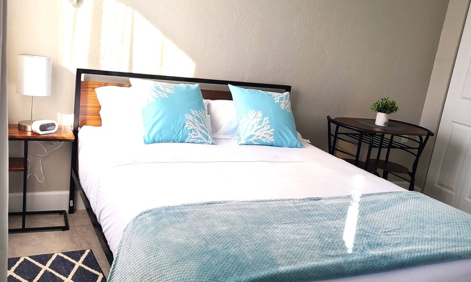 Sarasota Apartment | University Pines Studio in Sarasota