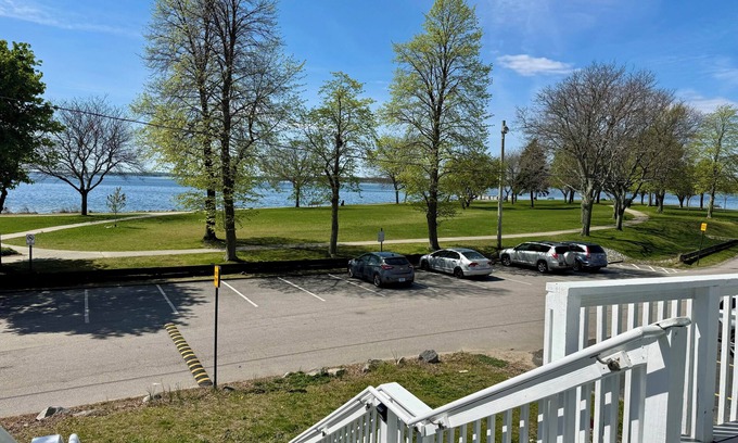 Riverside House | Unobstructed Beachfront Views in this 4-bed, 2 bathroom house in Riverside