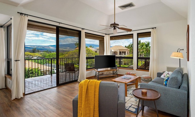 Waikoloa Condo | Updated 1-Bed 1.5-Bath Mountain Views Near Beach