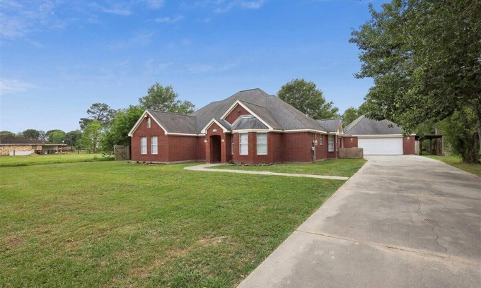 Lakeview  Jefferson County House | Updated 5 bedroom home w/pool
