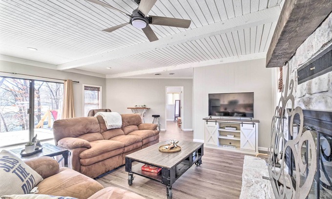 Afton Cottage | Updated Afton Cottage w/Dock & Lake Access!