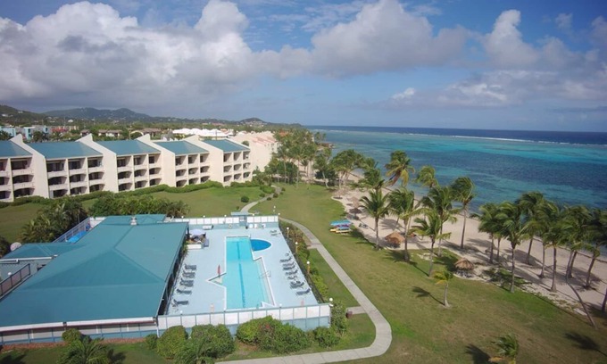 Estate Golden Rock Condo | Updated/Beautifully Decorated Club St. Croix Condo - 2 Beds/2 Baths ON THE BEACH