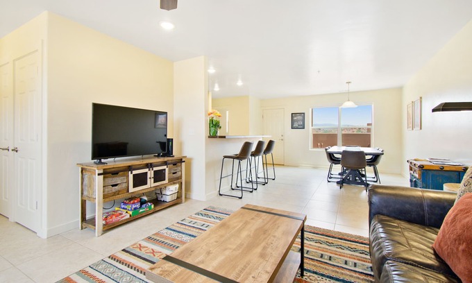 Moab South Valley House | Updated dog-friendly condo with pool & hot tub access - close to national parks