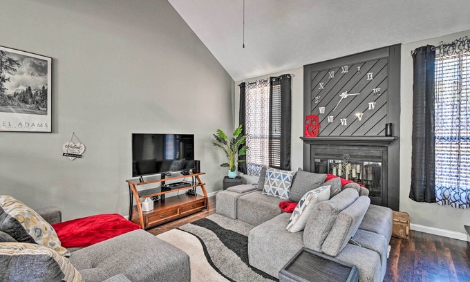 Westover House | Updated Fayetville Townhome-Away-From-Home w/Yard