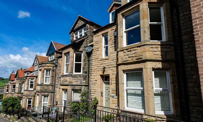 Alnmouth Cottage | UPPER ALNBANK, pet friendly, country holiday cottage in Alnmouth