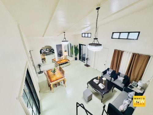 Bacolod House | Upper East Inn- Bacolod