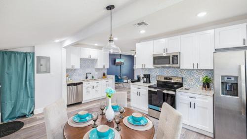 Azalea Park House | Upscale 3br Orlando Retreat Near Disney Parks