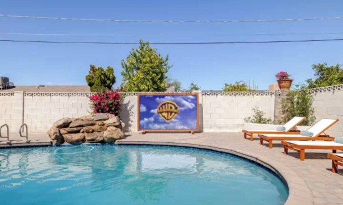 New Papago Parkway House | Upscale 4-Bed Cozy Retreat with Hot tub, Pool & Outdoor theatre