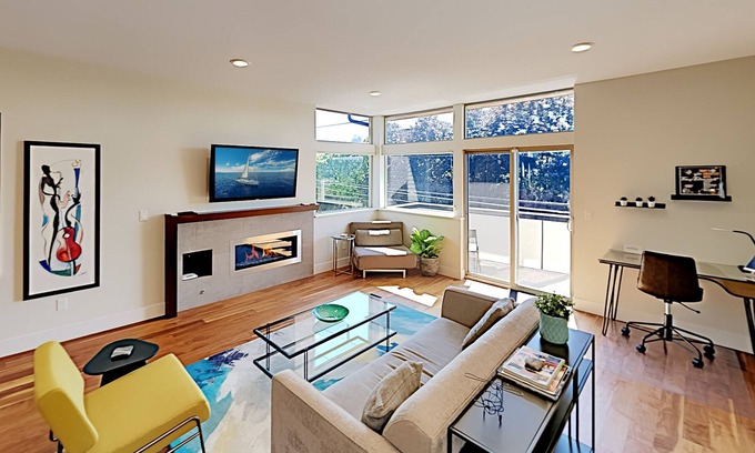 Eastlake House | Upscale Eastlake Townhome | Gourmet Kitchen, Rooftop Deck & Incredible Views