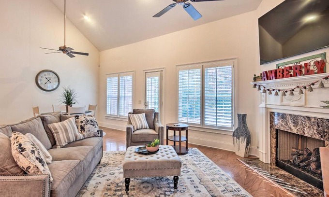 Aiken House | Upscale Home with Poker Room Less Than 1 Mi to Golf!