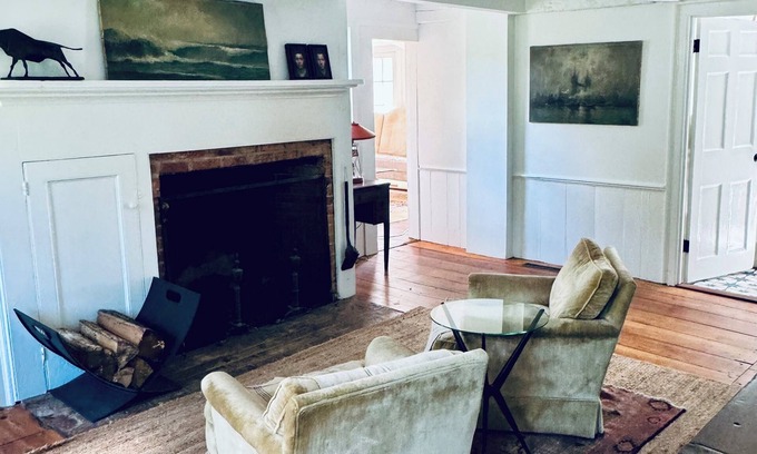 Valatie House | UPSTATE NY FARMHOUSE ESTATE W POOL - Rent&Sale