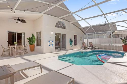 Eagle Pointe South House | Upstay Dream Home w Private Pool Arcade Theme Rooms