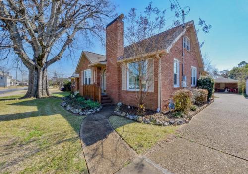 Forest Lake House | Uptown Bama House