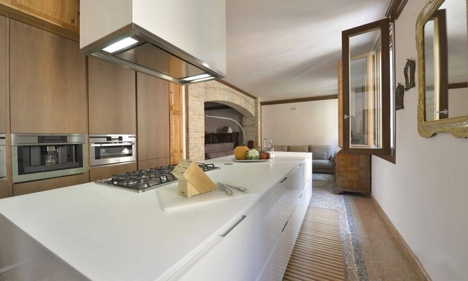 Historic Center Apartment | UR-NEST Guerrazzi Deluxe