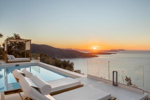 Evgiros Villa | Urania Luxury Villa Rhea