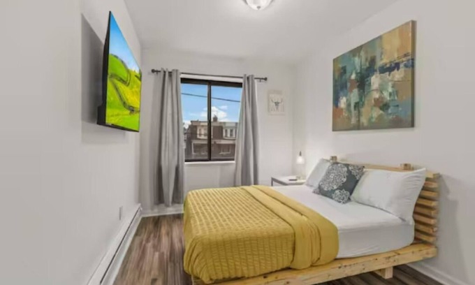 Millbourne Apartment | Urban Chic Suites Near Center City