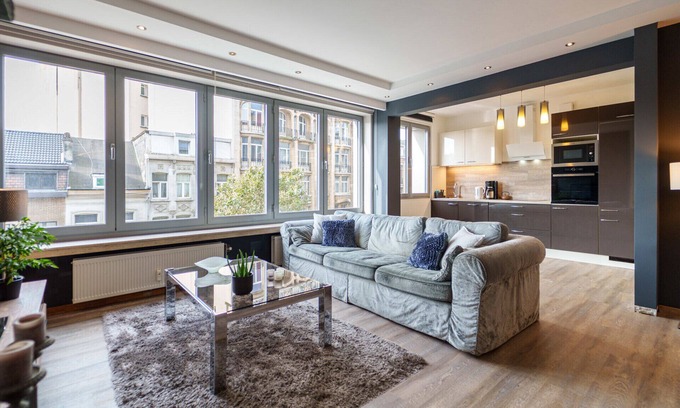 Seefhoek Apartment | Urban Comfort in Antwerp City Centrum/Close to the ZOO & Central Station