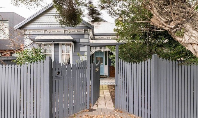 Yarraville Apartment | Urban Elegance apartment in Yarraville village