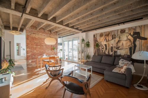 Vracar Apartment | URBAN GREEN Corner with a Story