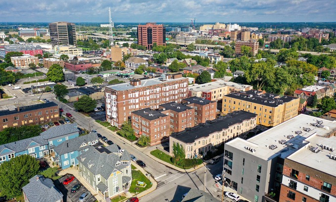 Old Northside Apartment | Urban Indy Haven: Central, Walkable, Quiet, & Safe