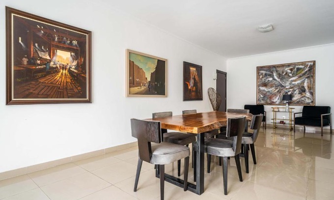 Ikoyi Apartment | Urban Pumpkin Cordyline